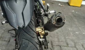 Knalpot Motor Kemasukan Air