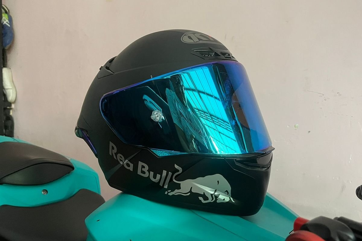 Tips Agar Visor Helm Tetap Jernih