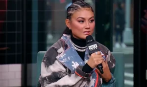 Fashion Agnez Mo