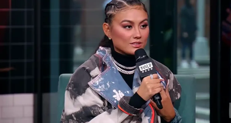 Fashion Agnez Mo